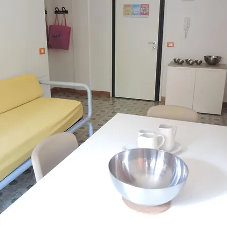 Sunny Flat With Terrace - Beahost *