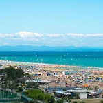 Апартаменты Sunny Flat With Terrace - Beahost