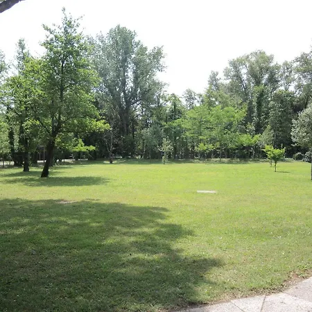 Sunny Flat With Terrace - Beahost 아파트