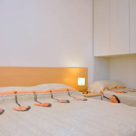 Appartamento Sunny Flat With Terrace - Beahost *